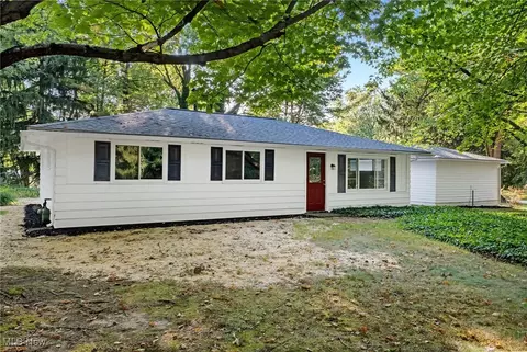 2731 Virginia Dr, Richfield, OH 44286