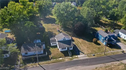 615 Boston St, Washingtonville, OH 44490