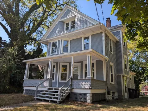 832 Yale St, Akron, OH 44311