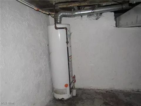Other - 116 Oak St, Elyria, OH 44035 photo 3 of 6