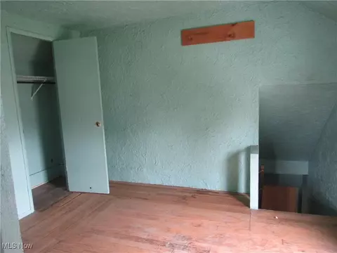 Bedroom - 116 Oak St, Elyria, OH 44035 photo 7 of 8