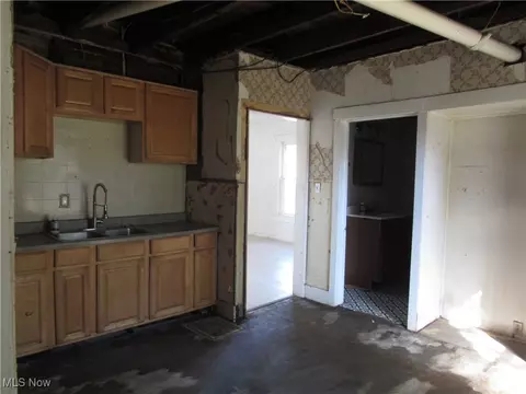 Kitchen - 116 Oak St, Elyria, OH 44035 photo 1 of 1