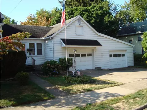 Exterior - 8 Adelford Ave, Akron, OH 44310 photo 2 of 5