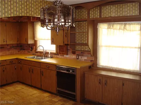 Kitchen - 8 Adelford Ave, Akron, OH 44310 photo 1 of 5