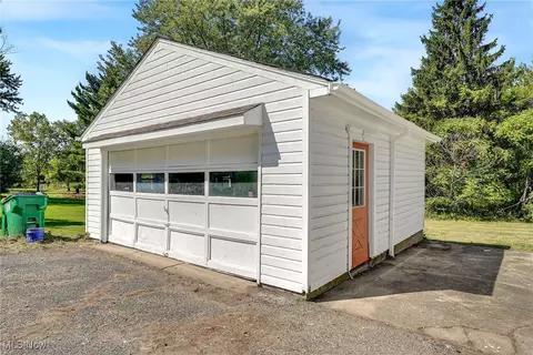 Exterior - 533 E Main St, Madison, OH 44057 photo 3 of 4