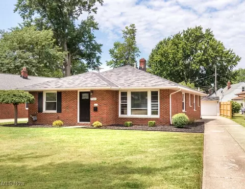 762 Bayridge Blvd, Willowick, OH 44095