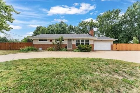 5848 Portage St NW, North Canton, OH 44720
