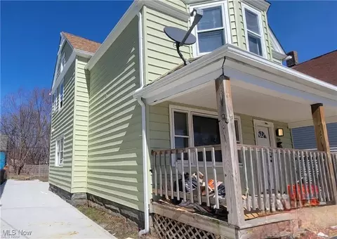 7728 Colgate Ave, Cleveland, OH 44102