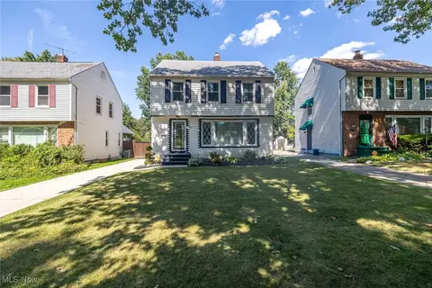 17403 Stockbridge Ave, Cleveland, OH 44128