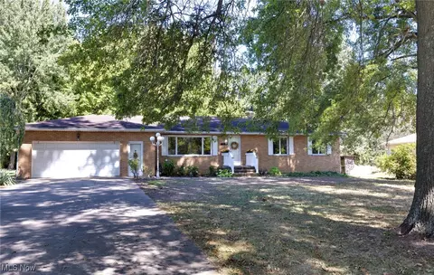 3433 Greenwich Rd, Norton, OH 44203