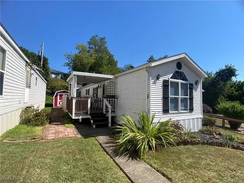 50023 Lin Chris Dr #15, Saint Clairsville, OH 43950