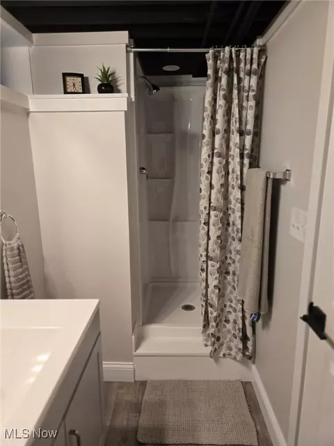 Bath - 418 Jaronte Dr, Boardman, OH 44512 photo 7 of 7