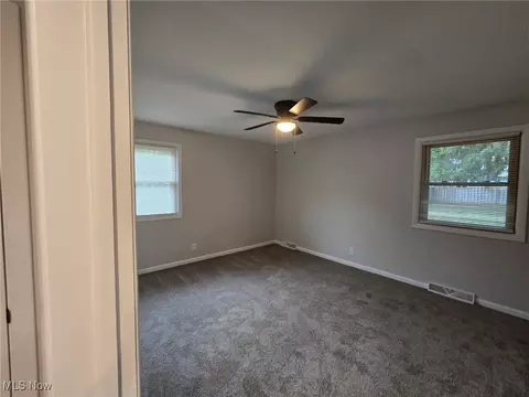 Bedroom - 418 Jaronte Dr, Boardman, OH 44512 photo 2 of 4