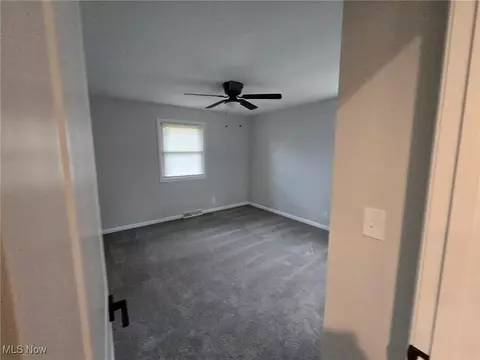 Bedroom - 418 Jaronte Dr, Boardman, OH 44512 photo 3 of 4