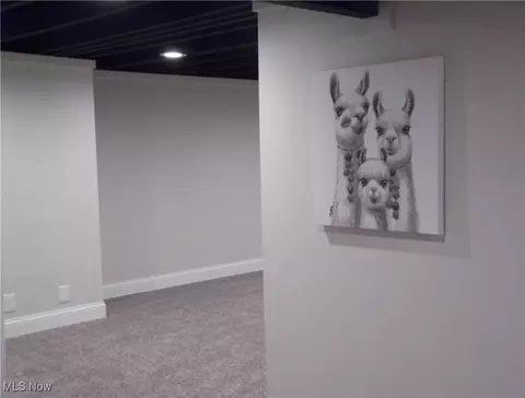 Entry Way - 418 Jaronte Dr, Boardman, OH 44512 photo 1 of 6