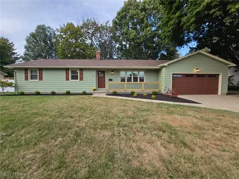 418 Jaronte Dr, Boardman, OH 44512