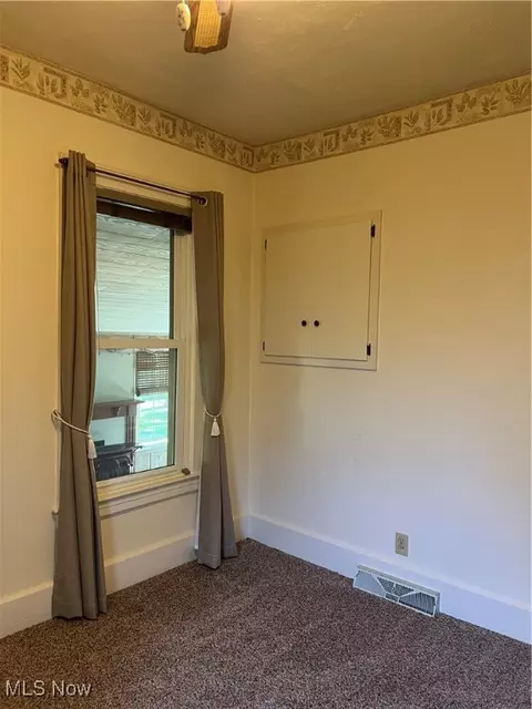 Bedroom - 1028 Lyndon Ave, Ashtabula, OH 44004 photo 6 of 7