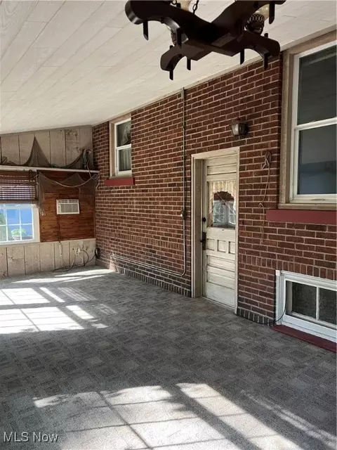 Entry Way - 1028 Lyndon Ave, Ashtabula, OH 44004 photo 2 of 4