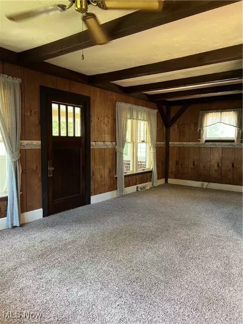 Living - 1028 Lyndon Ave, Ashtabula, OH 44004 photo 2 of 4