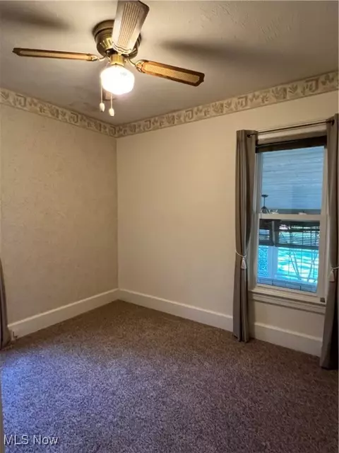 Bedroom - 1028 Lyndon Ave, Ashtabula, OH 44004 photo 5 of 7