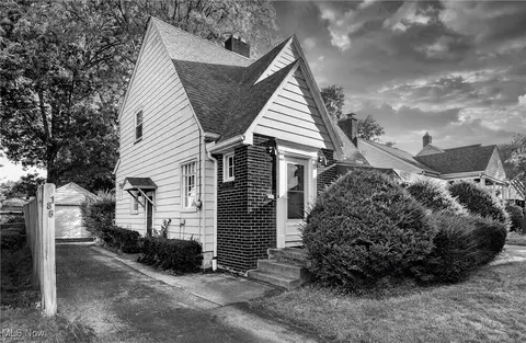 186 Maple Dr, Boardman, OH 44512
