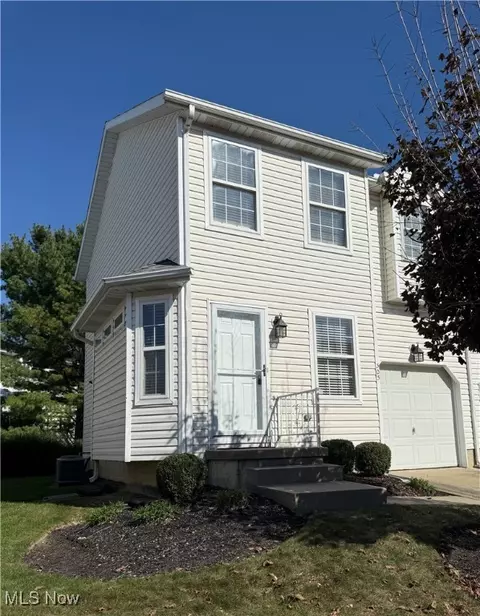 303 Ivy Ln, Painesville, OH 44077