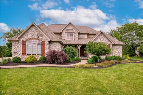 8309 Gentry St NW, Massillon, OH 44646