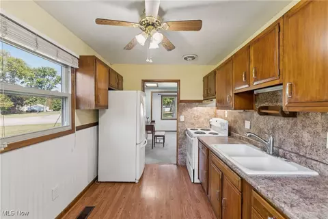 411 Metcalf Rd, Elyria, OH 44035 photo 18