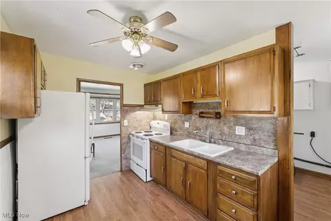 411 Metcalf Rd, Elyria, OH 44035 photo 16