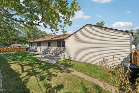 411 Metcalf Rd, Elyria, OH 44035 photo 28