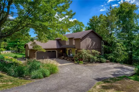 1508 Ridgecrest Dr, Kent, OH 44240