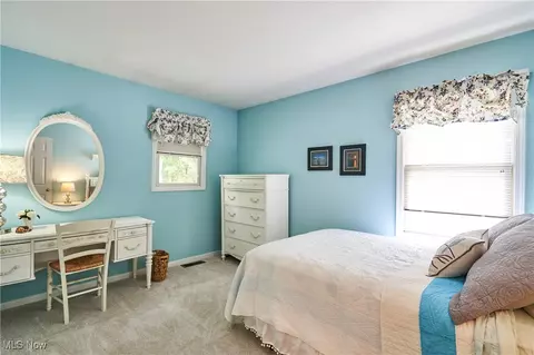 Bedroom - 3127 Deercrest Path, Stow, OH 44224 photo 3 of 4