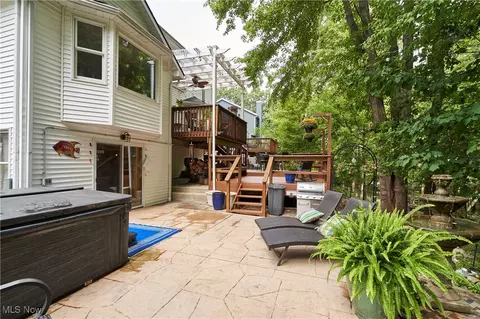 Exterior - 3127 Deercrest Path, Stow, OH 44224 photo 8 of 10