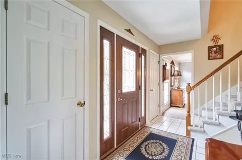Entry Way - 3127 Deercrest Path, Stow, OH 44224 photo 2 of 2