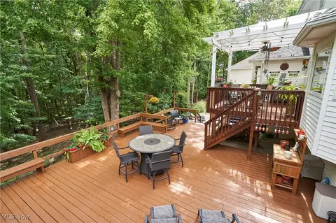 Exterior - 3127 Deercrest Path, Stow, OH 44224 photo 4 of 10