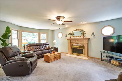 Living - 3127 Deercrest Path, Stow, OH 44224 photo 1 of 2