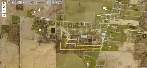 Hartville Road N, Randolph, OH 44632