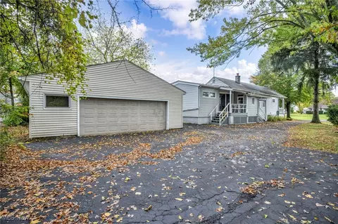6030 Dunham Rd, Maple Heights, OH 44137 photo 47