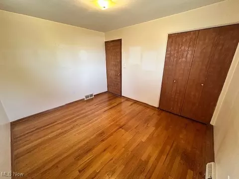 15012 Corridon Ave, Maple Heights, OH 44137 photo 10