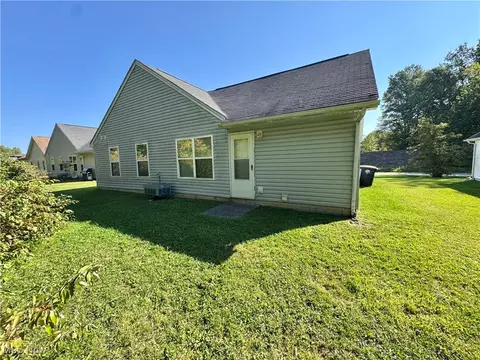 Exterior - 2301 Norman Ave, Ashtabula, OH 44004 photo 4 of 6