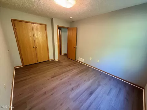Bedroom - 2301 Norman Ave, Ashtabula, OH 44004 photo 3 of 9