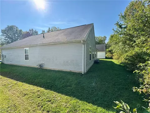 Exterior - 2301 Norman Ave, Ashtabula, OH 44004 photo 2 of 6