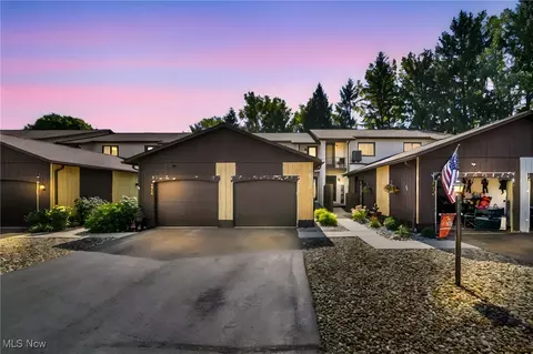 3532 Villa Casa Ct, Brunswick, OH 44212