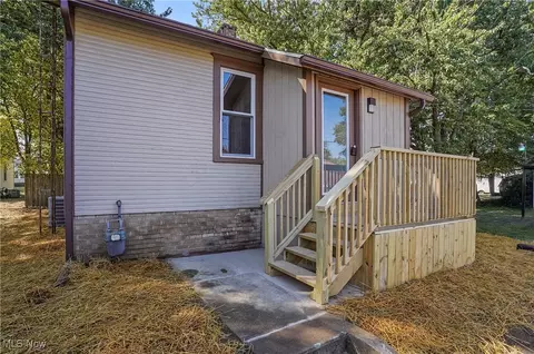 540 W Oregon Ave #1/2, Sebring, OH 44672