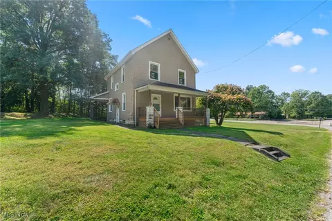 21 E Liberty St, Mineral Ridge, OH 44440