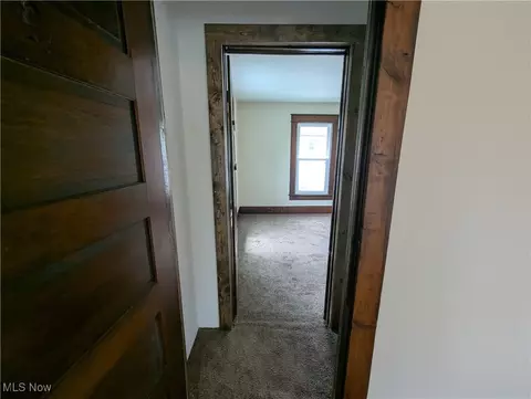 Entry Way - 810 Pine St, Coshocton, OH 43812 photo 2 of 2