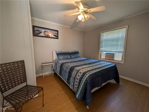 Bedroom - 2917 Linna Dr, Saybrook, OH 44004 photo 4 of 4
