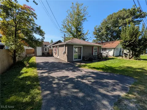 Exterior - 2917 Linna Dr, Saybrook, OH 44004 photo 7 of 14