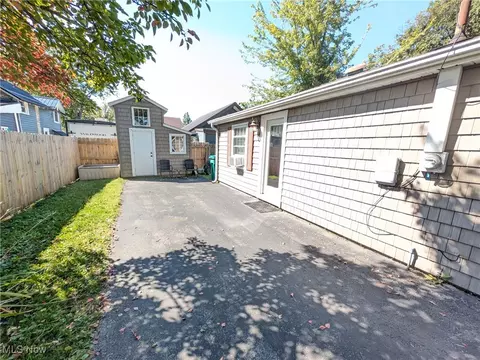 Exterior - 2917 Linna Dr, Saybrook, OH 44004 photo 9 of 14