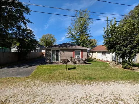Exterior - 2917 Linna Dr, Saybrook, OH 44004 photo 3 of 14